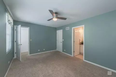 965 Symphony Dr, Aurora, IL 60504 photo 18