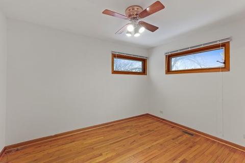 35 Bradley Ln, Hoffman Estates, IL 60169 photo 15