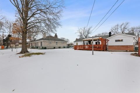 35 Bradley Ln, Hoffman Estates, IL 60169 photo 21