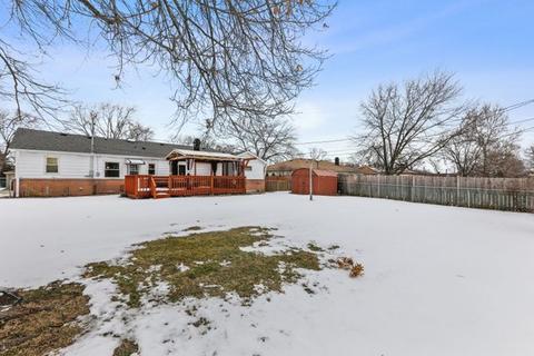 35 Bradley Ln, Hoffman Estates, IL 60169 photo 22
