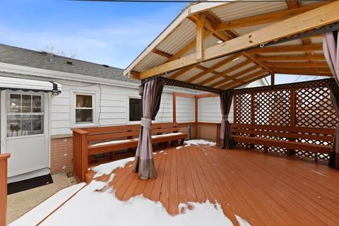 35 Bradley Ln, Hoffman Estates, IL 60169 photo 19