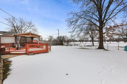 35 Bradley Ln, Hoffman Estates, IL 60169 photo 26