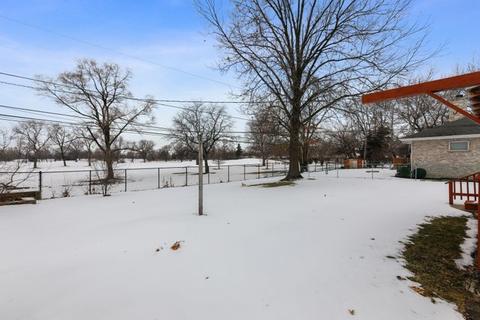 35 Bradley Ln, Hoffman Estates, IL 60169 photo 20