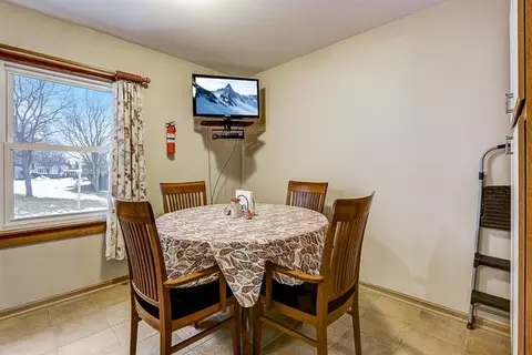 1972 Haddam Pl, Hoffman Estates, IL 60169 photo 13