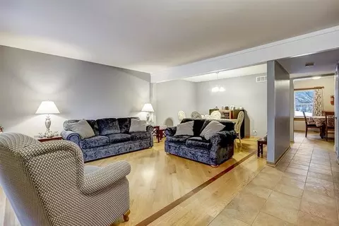 1972 Haddam Pl, Hoffman Estates, IL 60169 photo 4