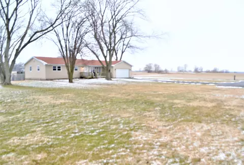 2208 W B W Tower Rd, Kankakee, IL 60901 photo 2