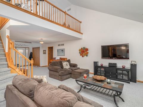 670 E Southmor Rd, Morris, IL 60450 photo 4