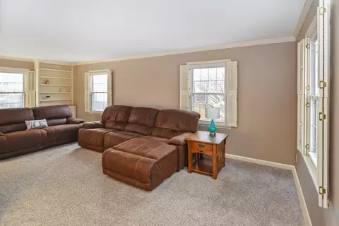 329 Hillside Ct, Bloomington, IL 61701 photo 24