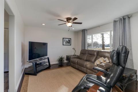 1214 Empire St, Bloomington, IL 61701 photo 4