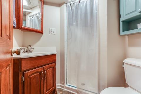 808 Center St, Mchenry, IL 60050 photo 20