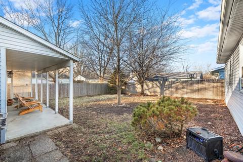 617 Castleton Dr, Champaign, IL 61821 photo 28