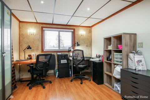 1020 Ash Rd, Hoffman Estates, IL 60169 photo 8