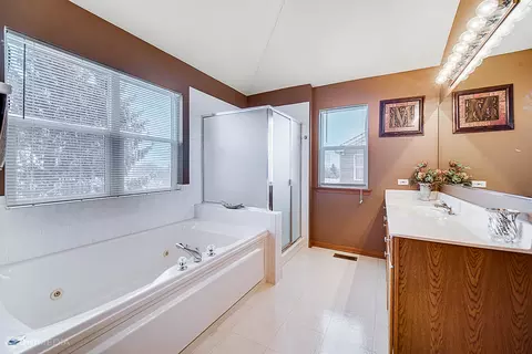 2225 Barrett Dr, Algonquin, IL 60102 photo 20