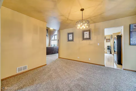 2225 Barrett Dr, Algonquin, IL 60102 photo 8