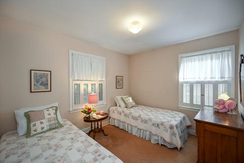 1819 E Indiana St, Wheaton, IL 60187 photo 8