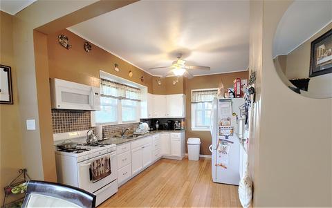 505 Willis St, Elgin, IL 60123 photo 10