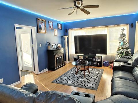 505 Willis St, Elgin, IL 60123 photo 5