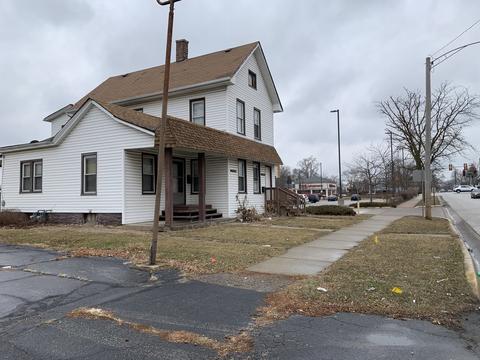 165 S Washington Ave, Kankakee, IL 60901 photo 2