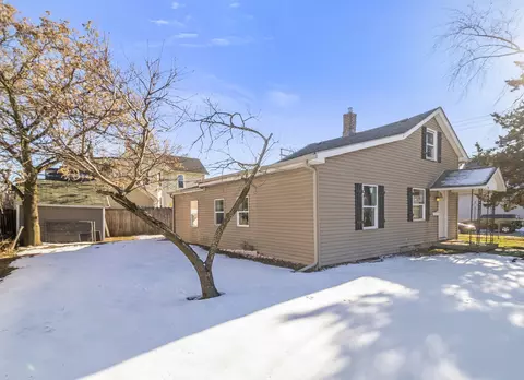103 N Root St, Aurora, IL 60505 photo 2