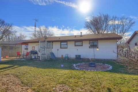1463 Harper Dr, Rantoul, IL 61866 photo 4