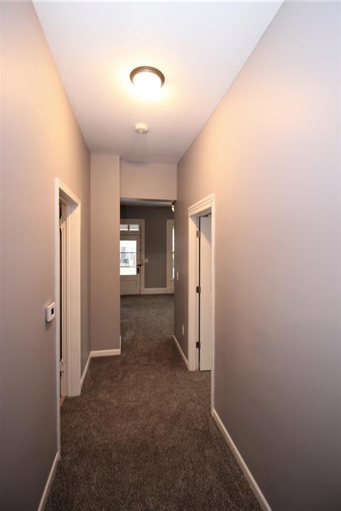 704 W Macarthur Ave, Bloomington, IL 61701 photo 8