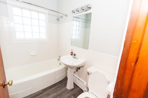 312 E 5th St, Gridley, IL 61744 photo 6