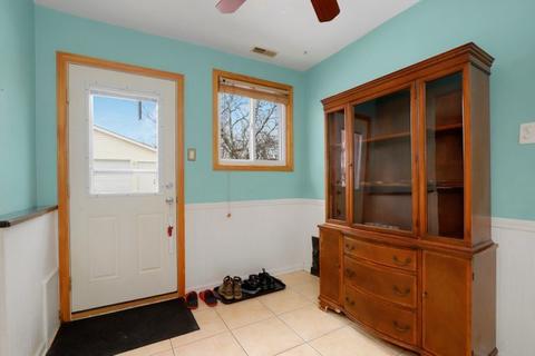 962 W Grant Dr, Des Plaines, IL 60016 photo 7