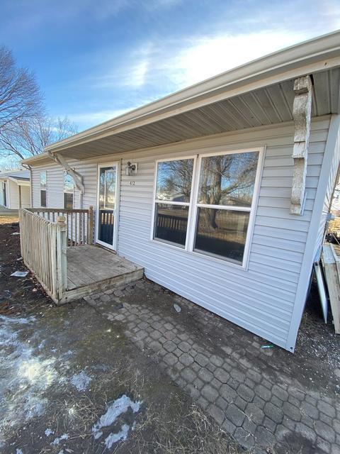412 Sunset Dr, Le Roy, IL 61752 photo 2
