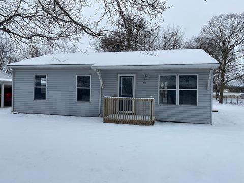 412 Sunset Dr, Le Roy, IL 61752 photo 1