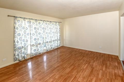 2133 Westview Dr, Des Plaines, IL 60018 photo 3