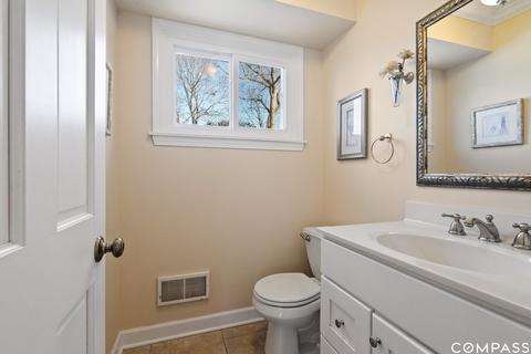 1632 Blackthorn Dr, Glenview, IL 60025 photo 21