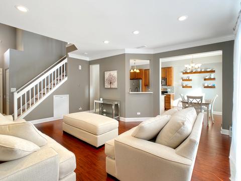 865 Mesa Dr, Elgin, IL 60123 photo 4