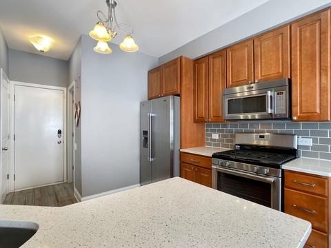 865 Mesa Dr, Elgin, IL 60123 photo 7