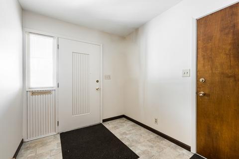 519 Normal Rd, Dekalb, IL 60115 photo 8