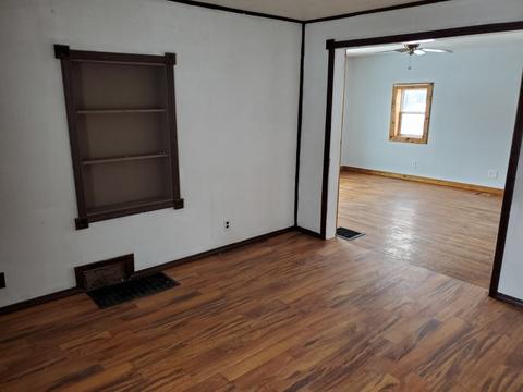 413 E Wayne St, Polo, IL 61064 photo 17