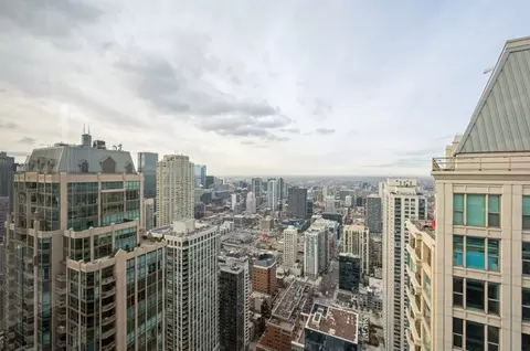 30 E Huron St #5606, Chicago, IL 60611 photo 12