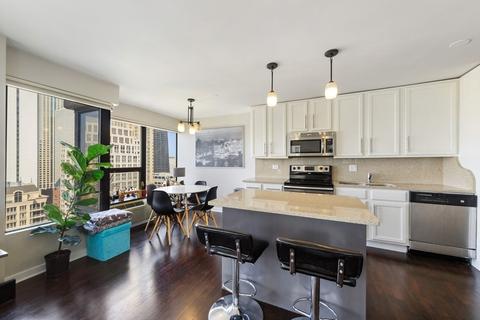 30 E Huron St #3107, Chicago, IL 60611 photo 3