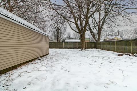 609 Empire St, Bloomington, IL 61701 photo 5