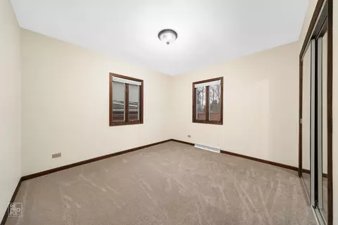 219 Sunrise Ave, Willowbrook, IL 60527 photo 11