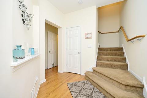 4612 Jenna Rd, Glenview, IL 60025 photo 11