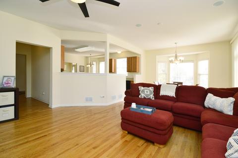 4612 Jenna Rd, Glenview, IL 60025 photo 8