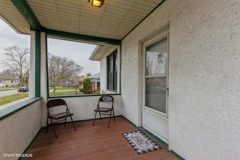 8010 44th Ct, Lyons, IL 60534 photo 2