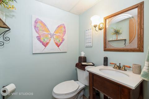 39 Arrowhead Dr, Thornton, IL 60476 photo 9