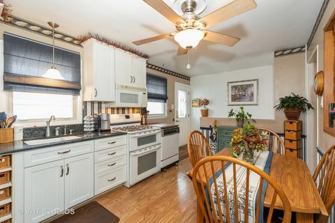 39 Arrowhead Dr, Thornton, IL 60476 photo 4