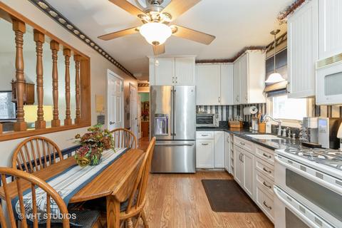 39 Arrowhead Dr, Thornton, IL 60476 photo 3