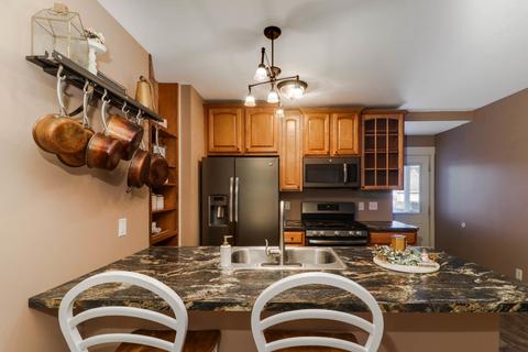606 E Mulberry St, Bloomington, IL 61701 photo 18
