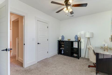 606 E Mulberry St, Bloomington, IL 61701 photo 33