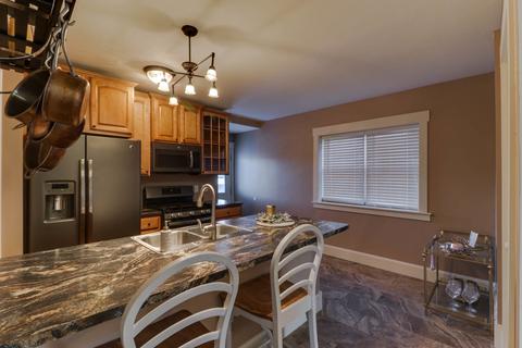 606 E Mulberry St, Bloomington, IL 61701 photo 17
