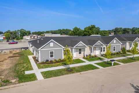 235 S Walnut St, Cortland, IL 60112 photo 3
