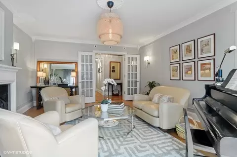 210 E Pearson St #15B, Chicago, IL 60611 photo 4